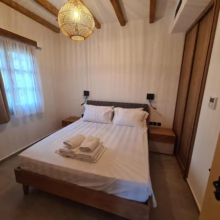 Case de vacanță Jironi *